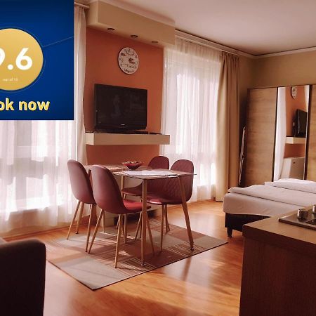Hajdúszoboszló Lola Studio Apartman מראה חיצוני תמונה