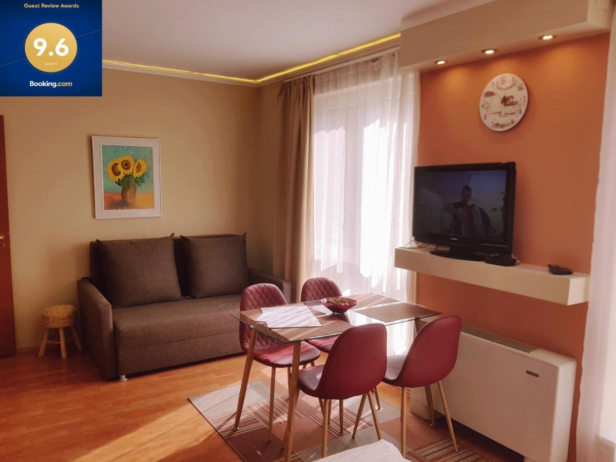Hajdúszoboszló Lola Studio Apartman מראה חיצוני תמונה